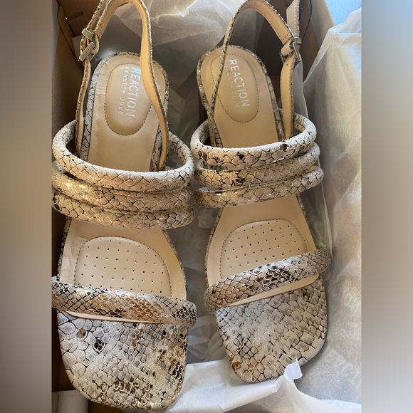 Kenneth Cole Reaction Migella strappy sandal - Picture 2 of 6